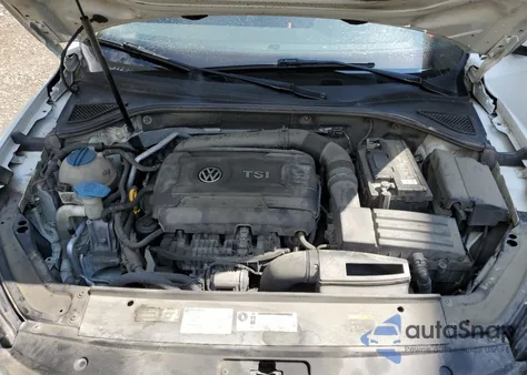 2017 Volkswagen Passat R-Line z USA, uszkodzony, nr VIN 1VWDT7A32HC057334